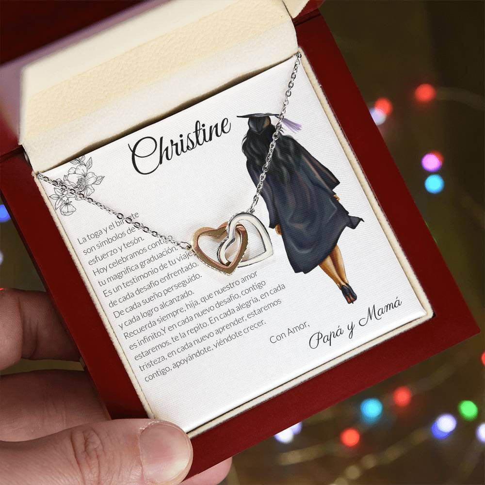 Joya del Triunfo: Collar Corazones Entrelazados con Mensaje del Corazón