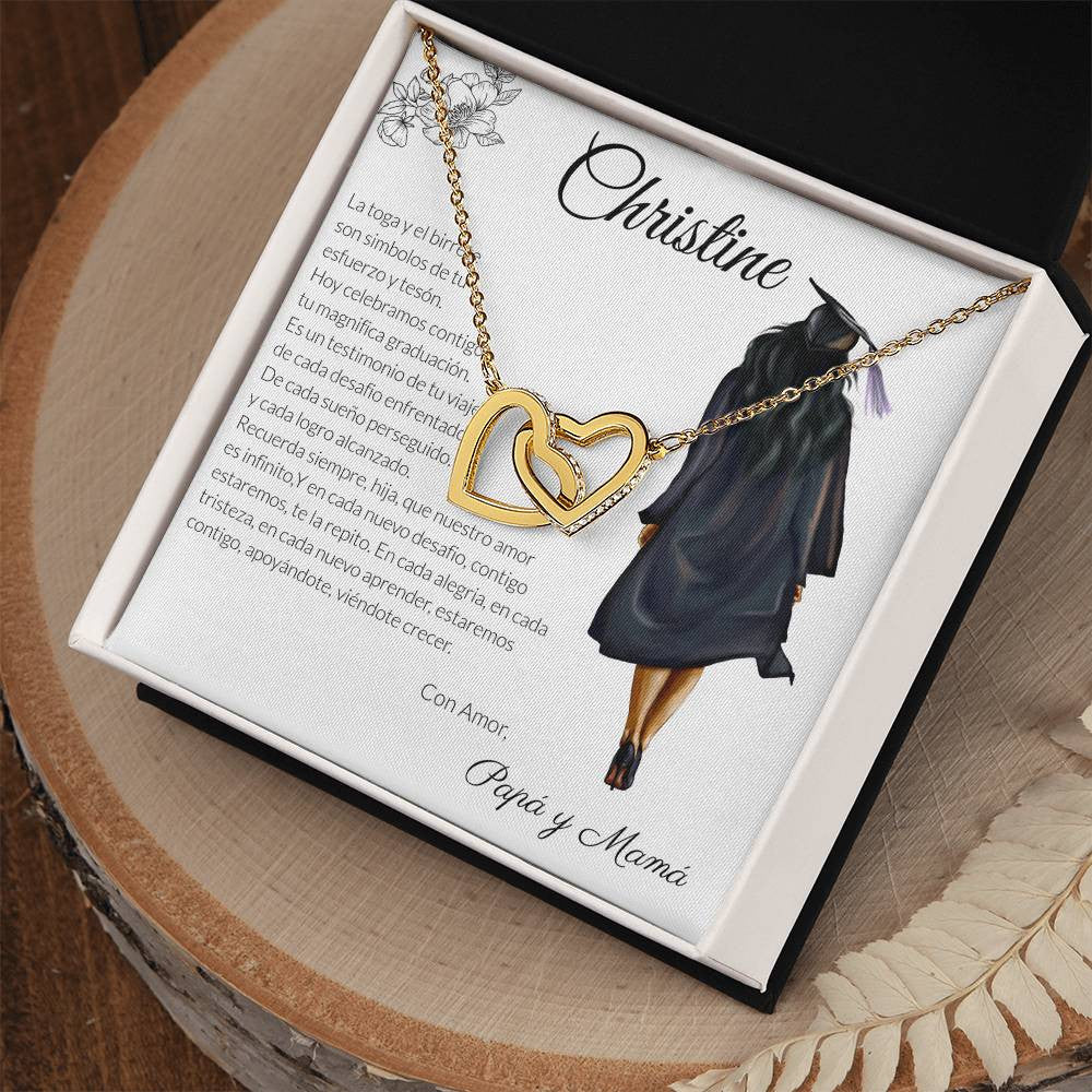 Joya del Triunfo: Collar Corazones Entrelazados con Mensaje del Corazón