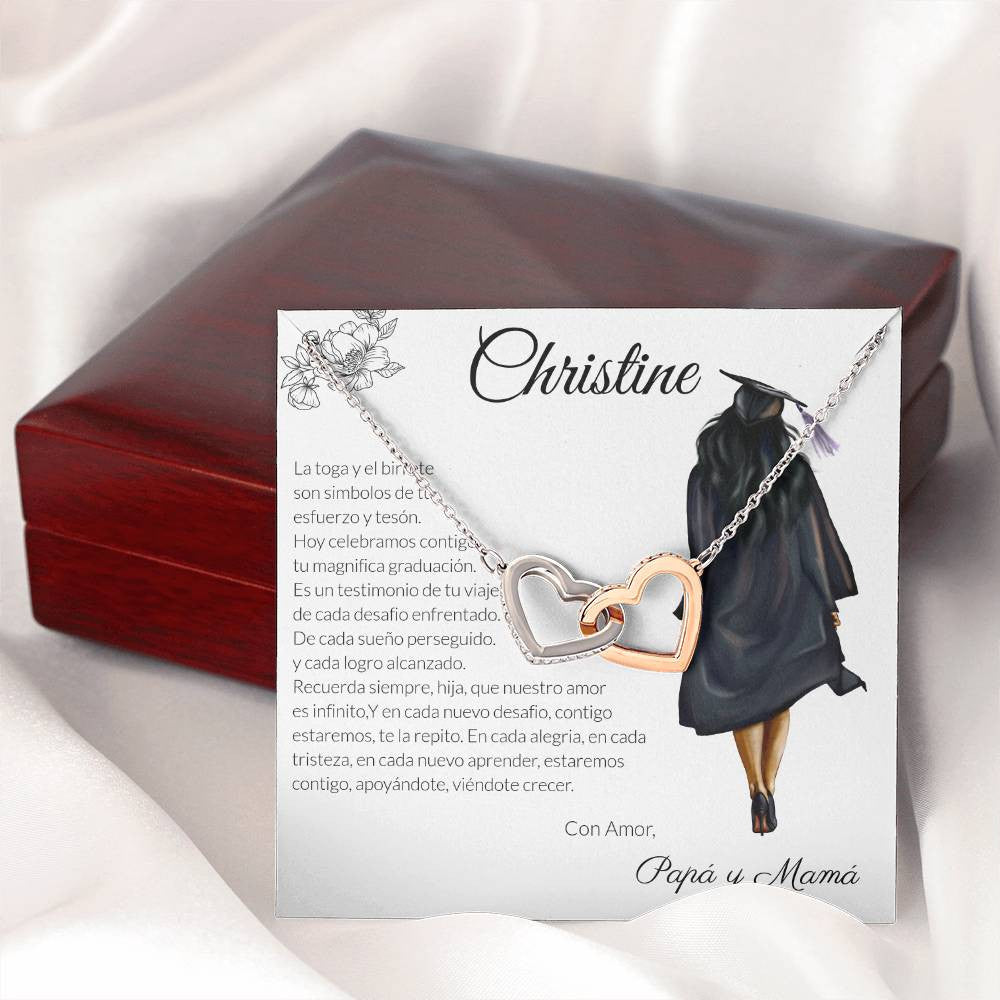 Joya del Triunfo: Collar Corazones Entrelazados con Mensaje del Corazón